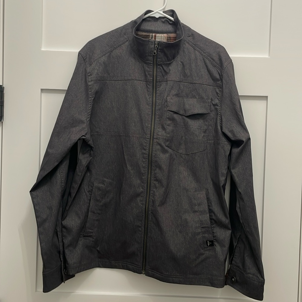 Prana Men’s Jacket Dark Gray Size Large Like New in Excellent Condition!